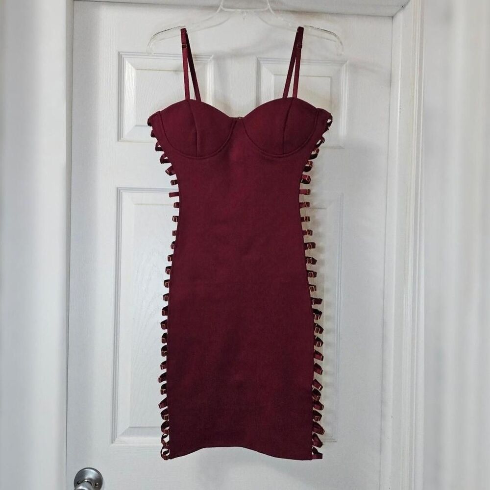 Fashion Nova Bandage Bodycon Dress L Burgundy Strappy Side Cutout Bustier Mini
